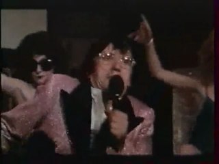 Romain bouteille va et vien