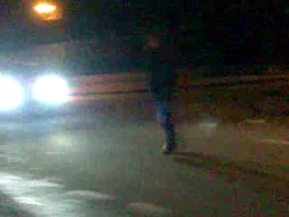 .....une crevette sur une route