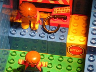 Légoécole C'est la rentrée avec Mr Delavoine et Mlle Monstre