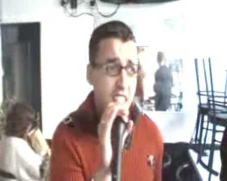 street bench-tout dans l'impro hakim!