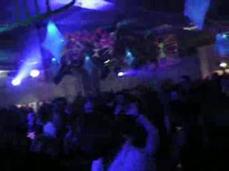 The delta_ live @ Paris