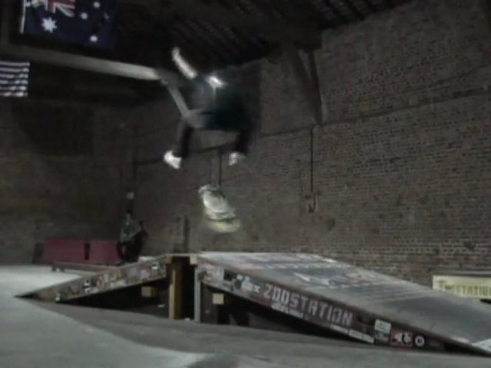 ZOOSTATION LOIC ESON TEAM SKATE CHAUNY Part 2 (11.09)