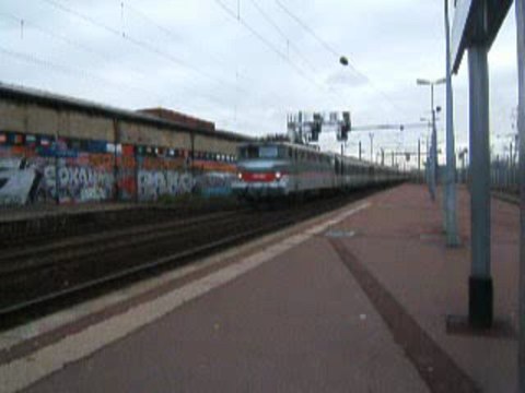 Passage d'une 16000 a St Denis C