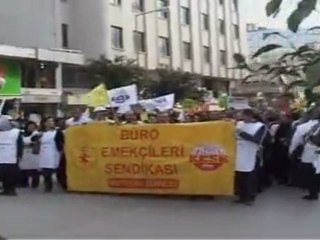 Muhalefet sendikaların birlikte gövde gösterisi