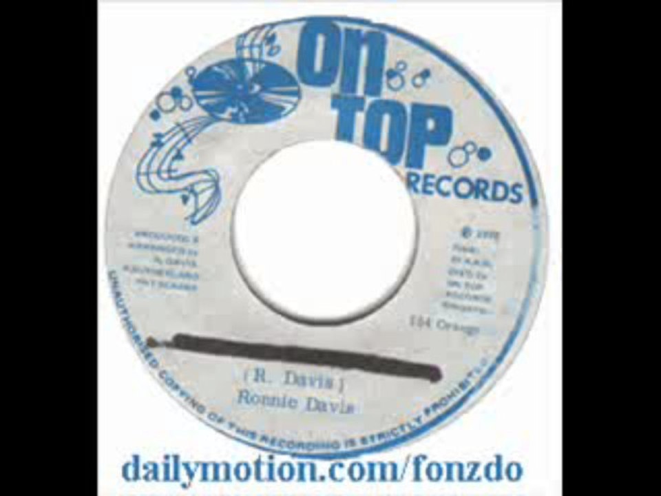Ronnie Davis - Jah Jah Jahovia