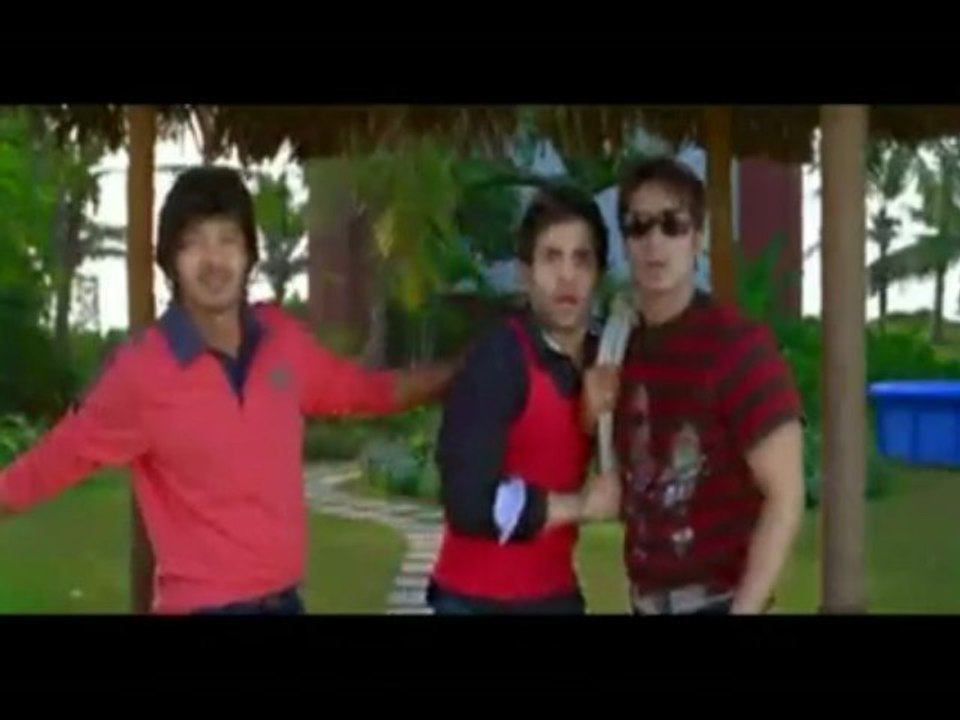 Kareena Kapoor Meooww