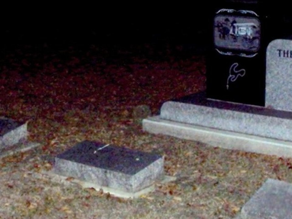 Paranorbill: EP3 Haunted Graveyard / 100% Real Paranormal
