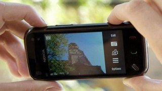 Nokia N97 mini Review [Video]