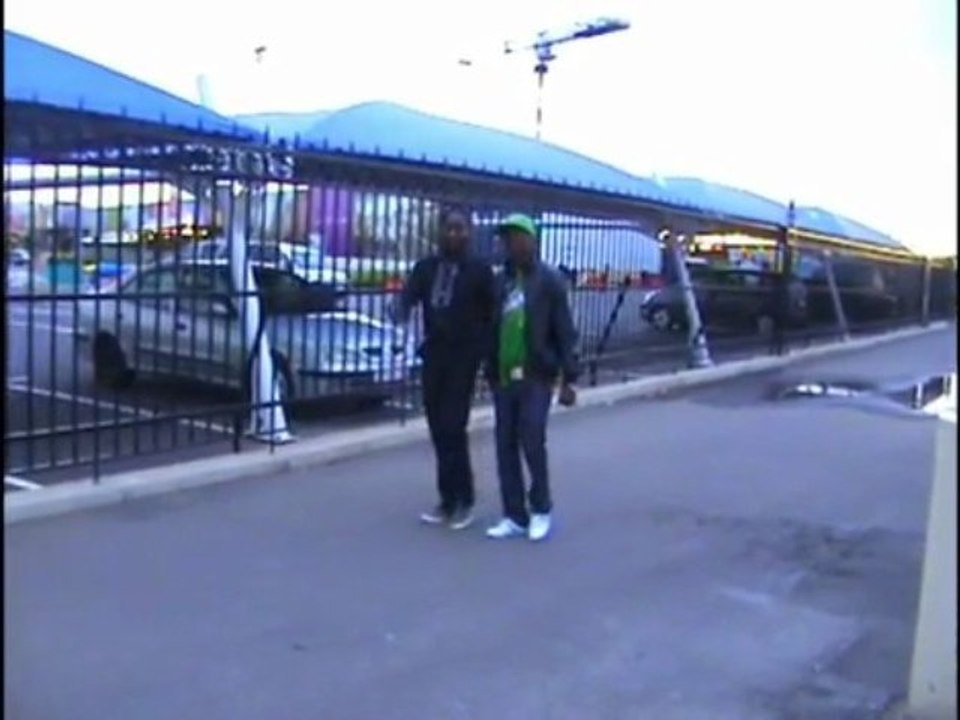 SCHENGEN VISION : J'EN AI MARRE LE SINGEL DE J. STAR PART 1
