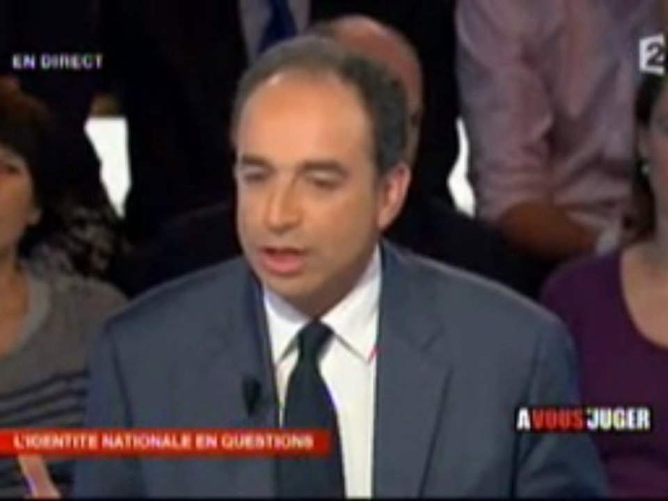 J-F Copé face à Martine Aubry le 26 novembre 2009 (1/2)