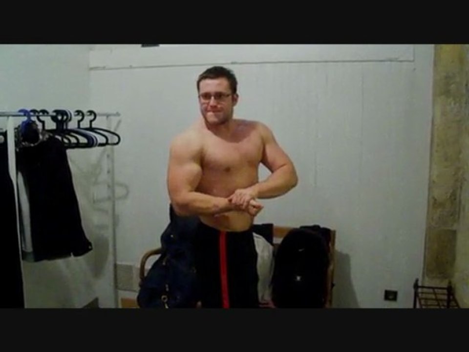 Gilles.G posing