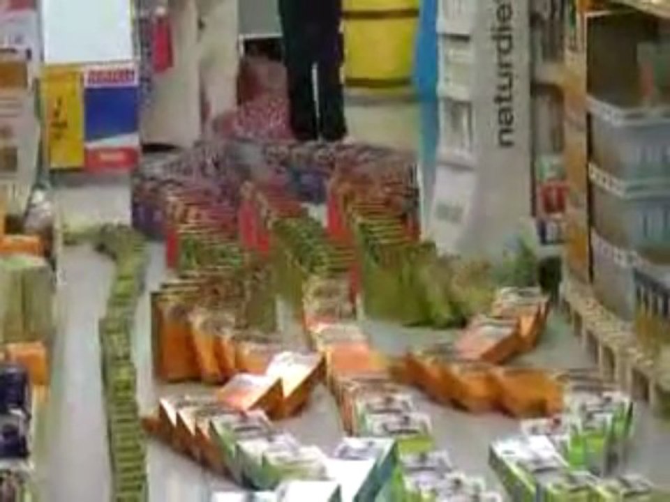 Supermarket Domino Day