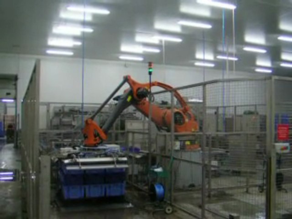 Robot Kuka de palettisation de caisses ou bacs