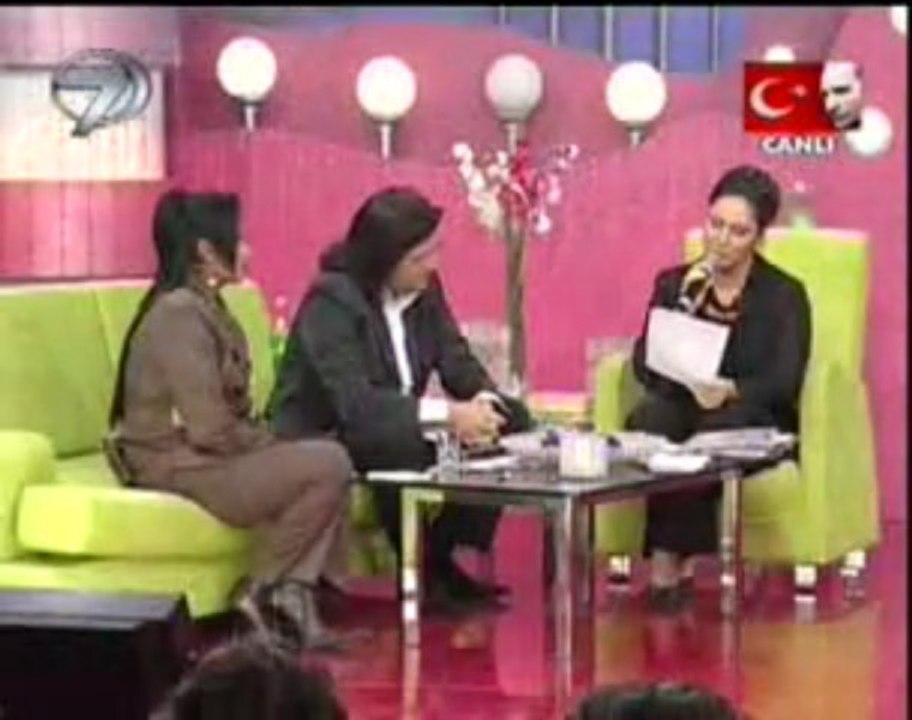 ahmet şafak -ellerini çekip benden