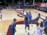 NBA LeBron James hits Shaquille O'Neal with a nice no-look p