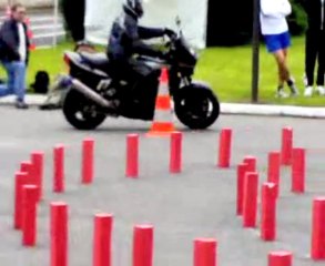 Gymkana chez les CRS...