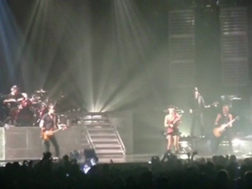 superbus london town zenith paris 2009