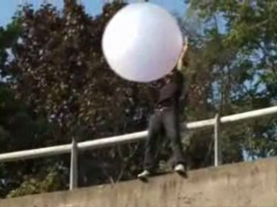 des ados de l helium du chewing-gum