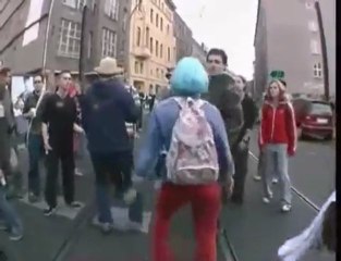 Techno Viking vs. Feindflug