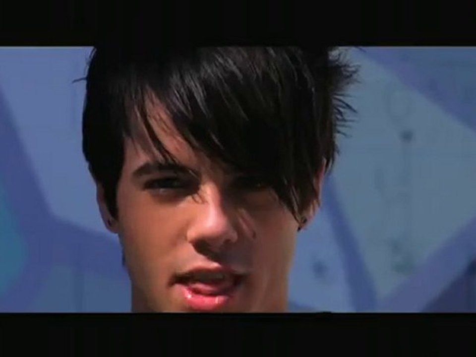 Travis Garland  Beautiful Nightmare