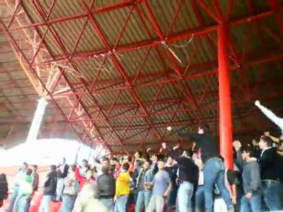 Samsnspor Dardanelspor SöğütlüBahçe Maratonla Kırmızı beyaz.