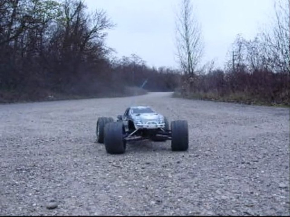 TRAXXAS REVO 3.3