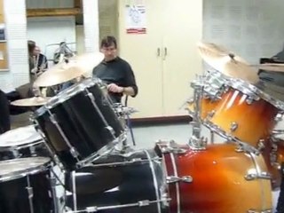 Moi à mes cours de batterie 2 :-)
