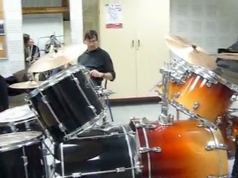 Moi à mes cours de batterie 2 :-)
