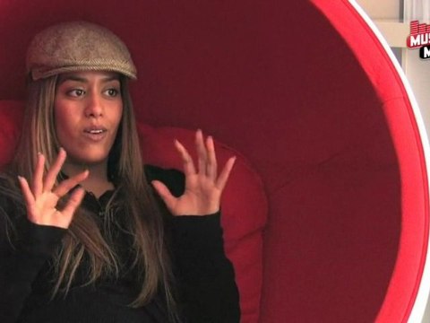 Amel Bent en interview pour l'album Où je vais