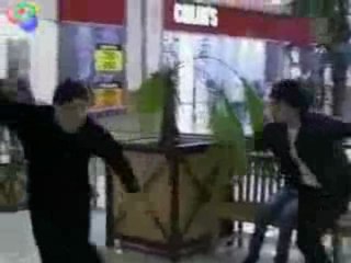 Yerinde duramayan insan...