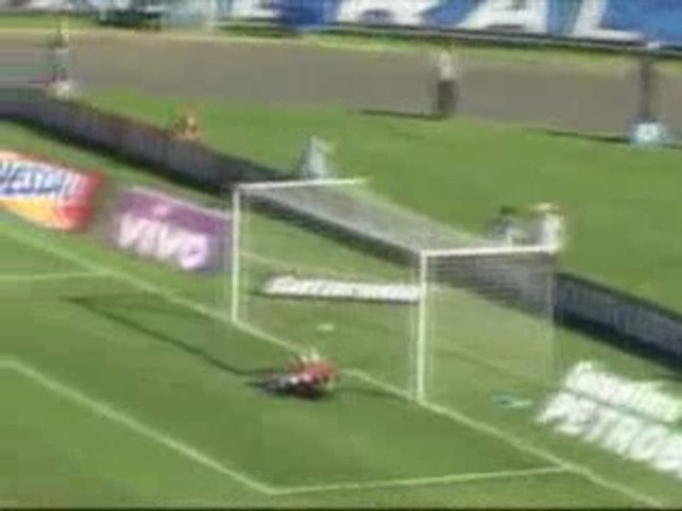 Adilson marca o segundo gol do Grêmio