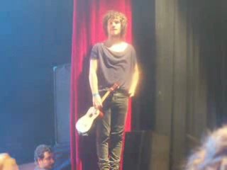 Julien Doré au bikini 27/11