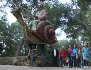 El Parc Güell llueix nova vegetació