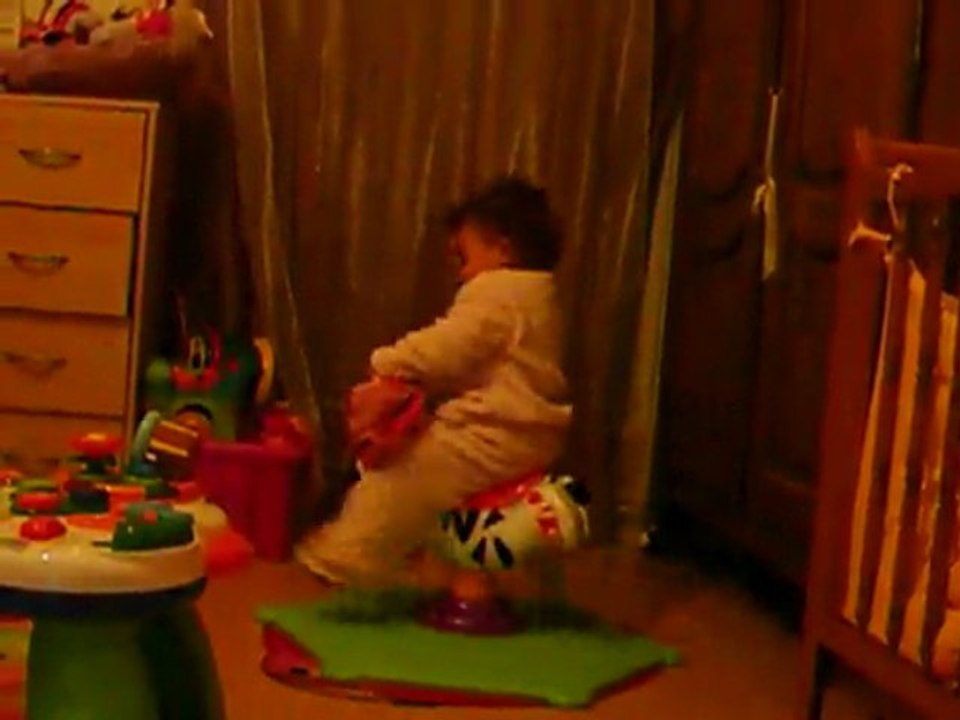 Sahra et le zèbre tourni rebond 2