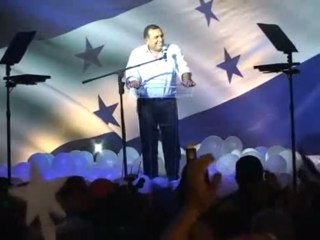 Lobo se proclama ganador en HOnduras