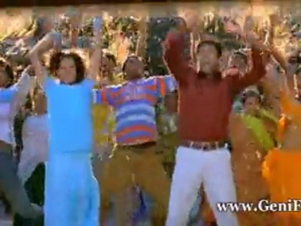 Genelia's Santhosh Subramaniam - America Yendralum