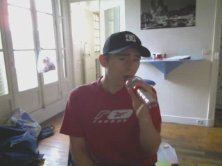 Wiwi égratigne "The most beautiful girl" de Charlie Rich