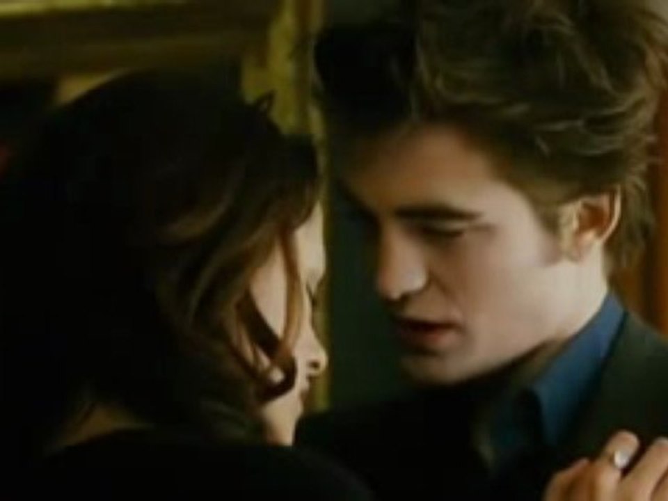 New Moon TV Spot Triumph