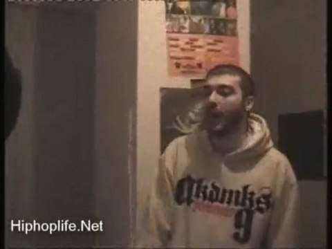 Sansar Salvo & Şehinşah - Duygusal Olmaya Gerek Yok Klip