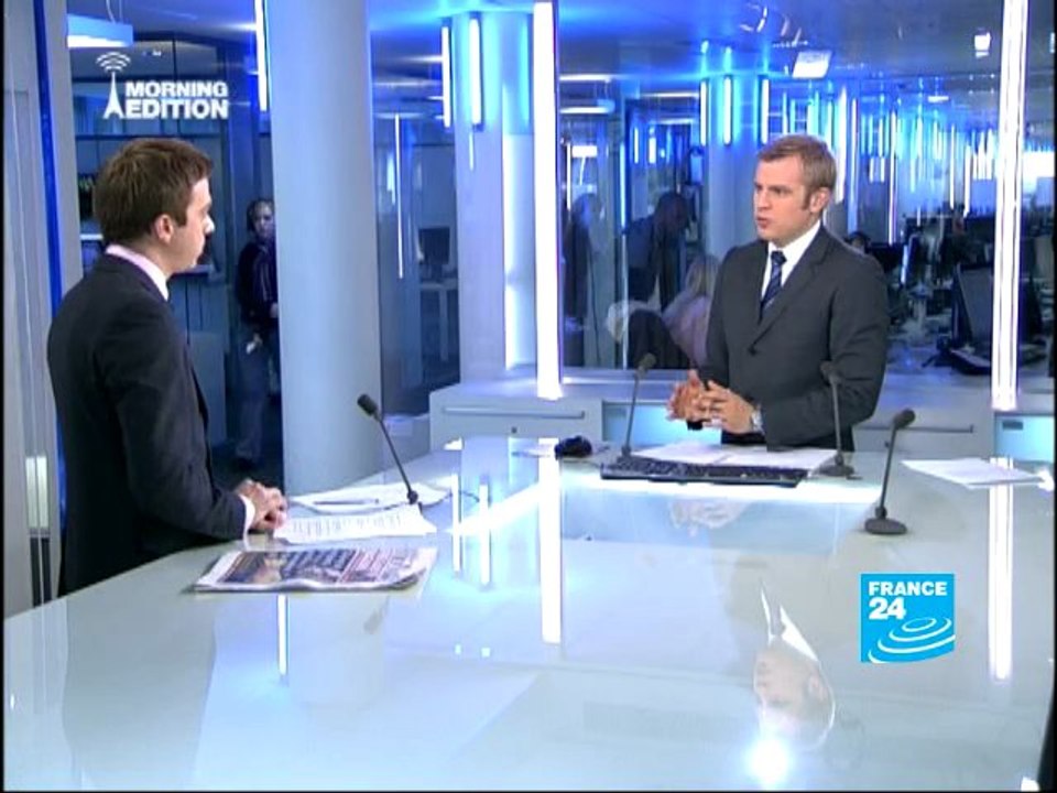 Pete Doherty sings Nazi-era anthem