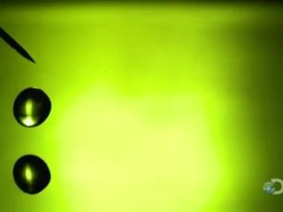 Un goutte d'eau à 2 000 images par secondes !