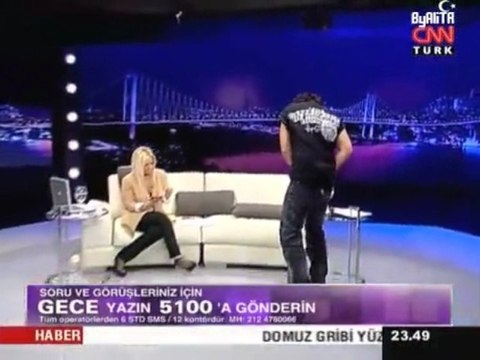 Ismail YK - Felaketsin [Saba Tümer le Bu Gece]