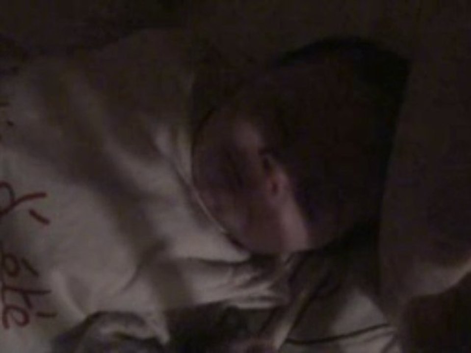 eliot en train de se réveiller tranquillement