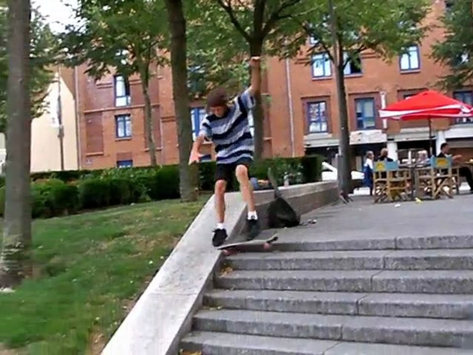 TEASER BEST OF 5 ALEXIS TRANCART SKATEBOARDING 2010 SKATE