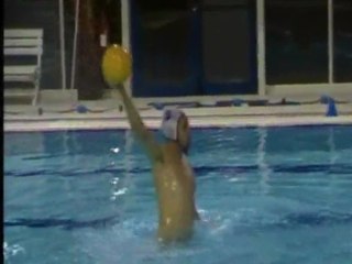 Geste sportif en water polo CN Pays Solesmois
