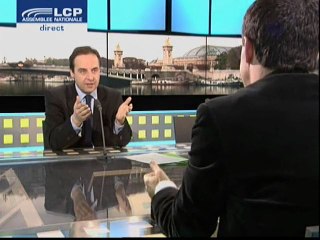 Politique matin: Banlieue : le grand échec de la Ve République ? Manuel Valls / Jean-Christophe Lagarde