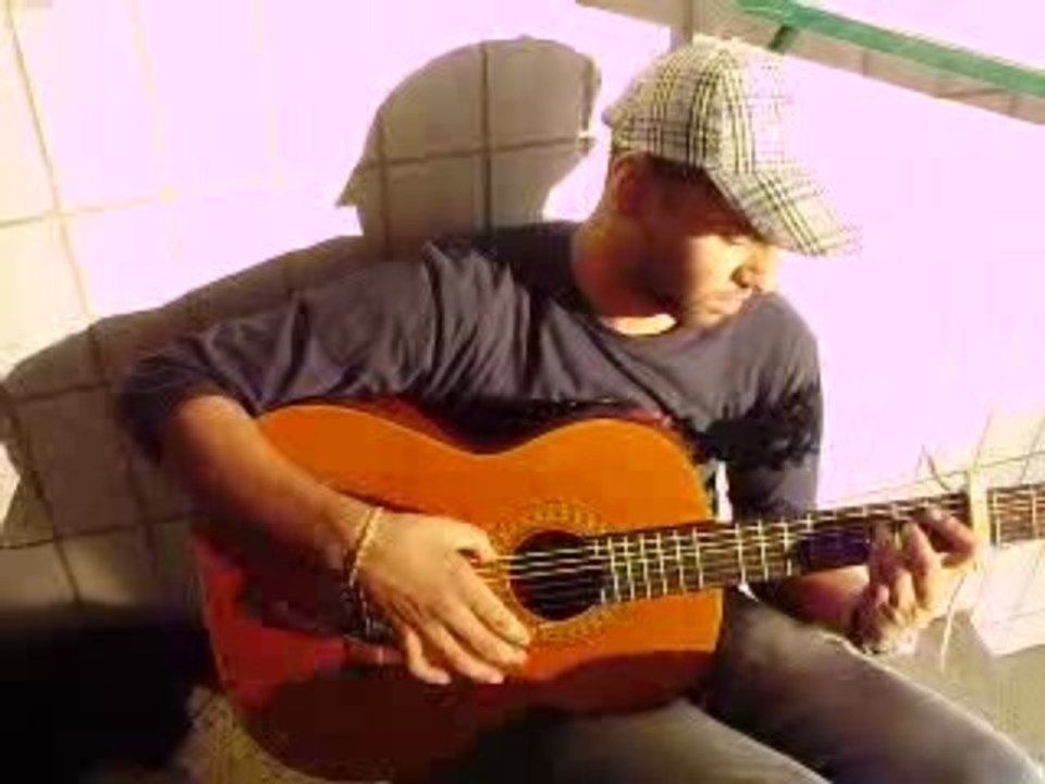 pipi a la guitare
