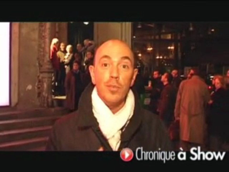 Chronique à show Chantal LADESOU