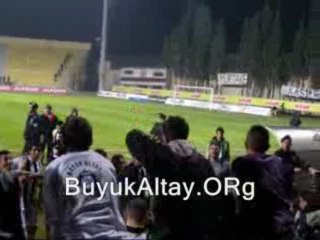 Ne Zaman Gelecek O Büyük Gece -  Futbolcular
