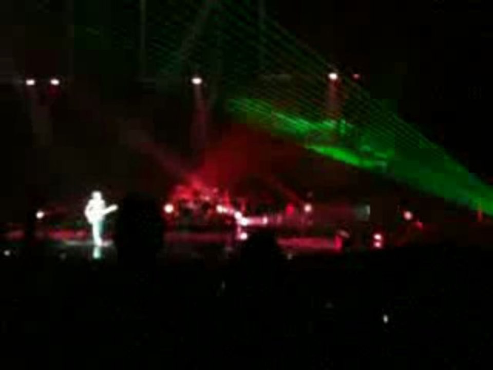 Muse concert 1/12/09 "New born"